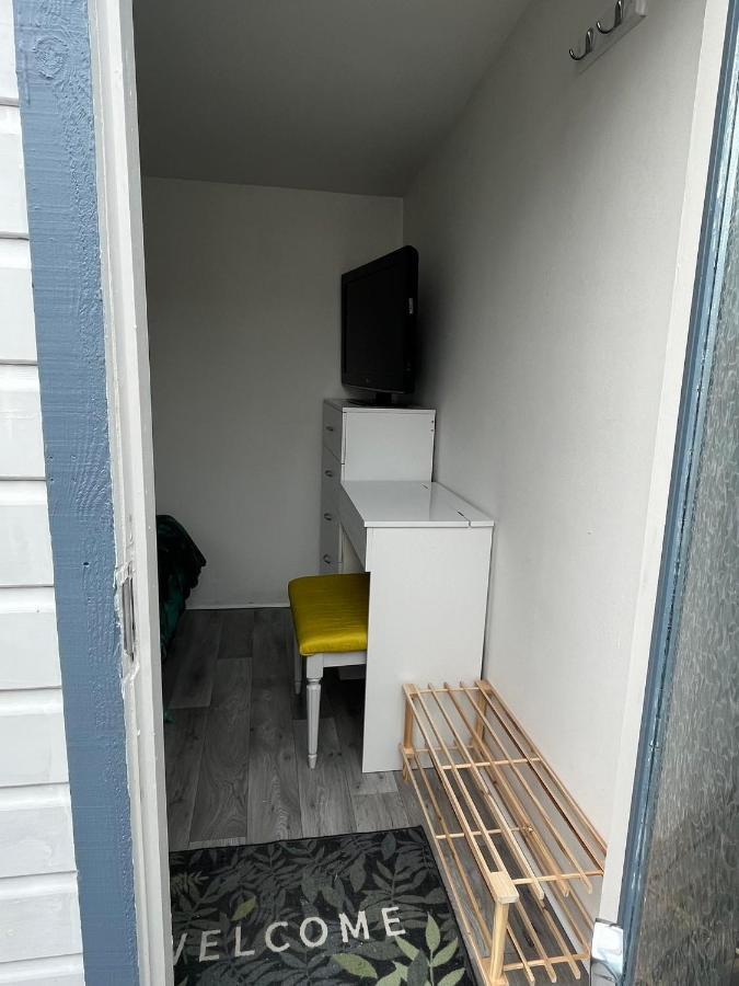The Chuff Cabin Apartment St. Just Exterior photo